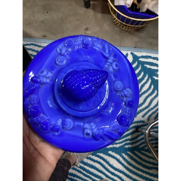 Westmoreland Glass Argonaut Shell Nautilus Covered Candy Dish Blue Slag White - Picture 9 of 16